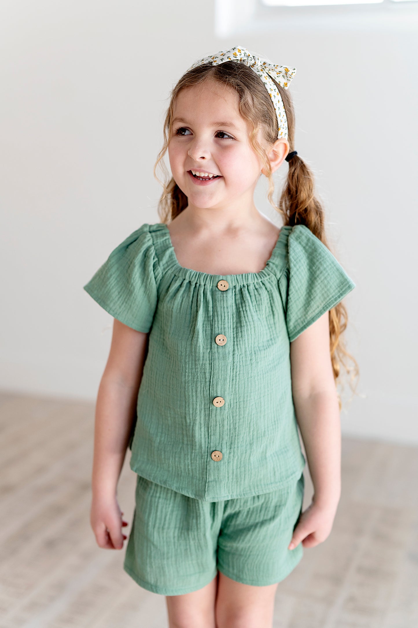 Flutter Sleeve Top and Short Set in Basil